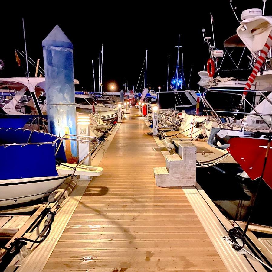 Barco Pita - Amarilla Marina Hotell San Miguel de Abona Eksteriør bilde
